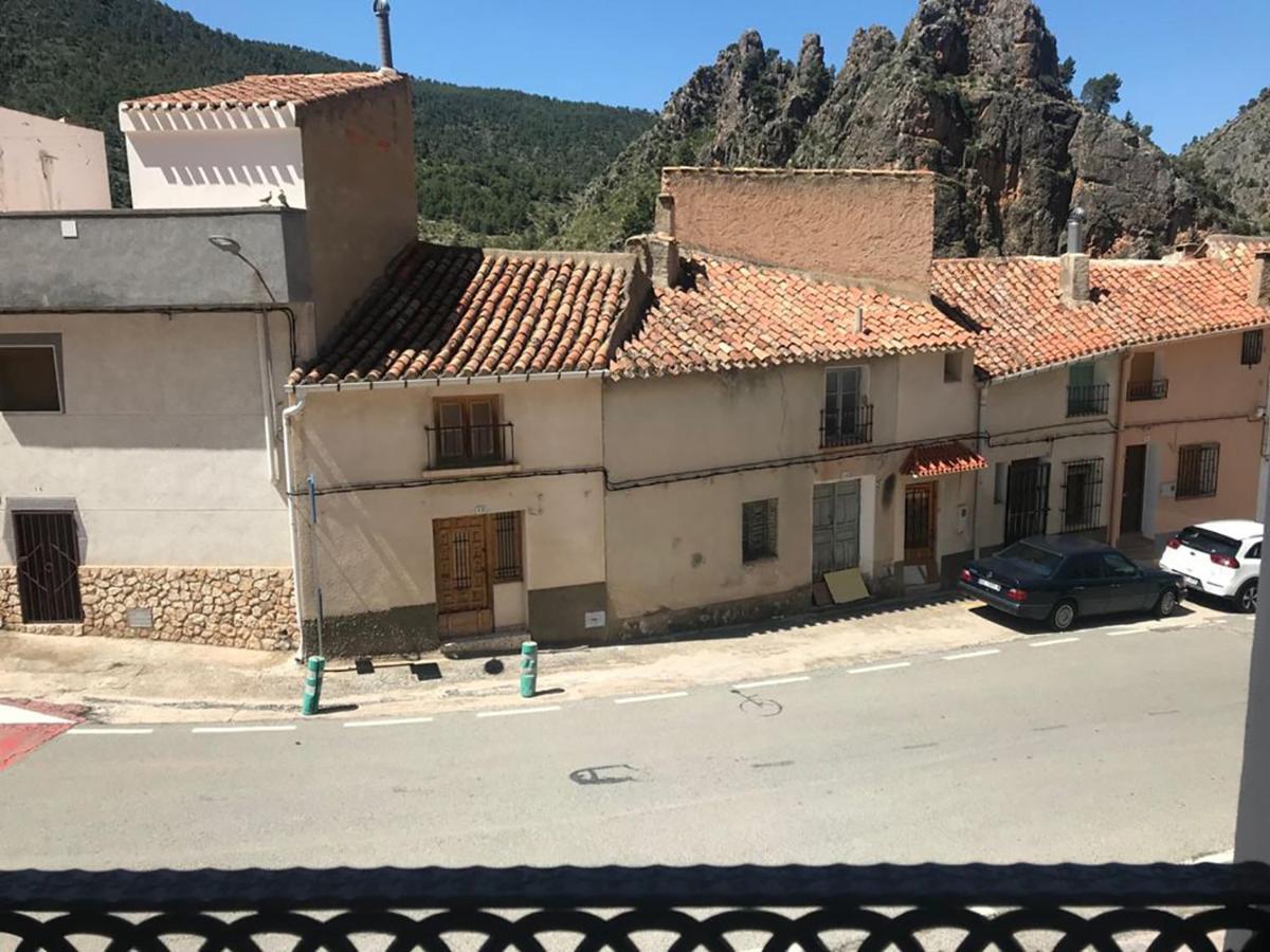 Alojamientos Rurales Entre Rocas 艾纳 外观 照片