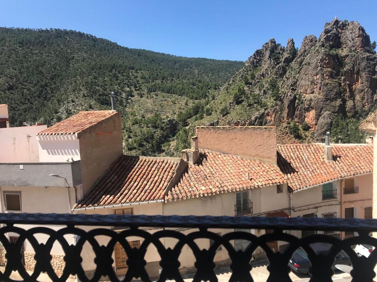 Alojamientos Rurales Entre Rocas 艾纳 外观 照片