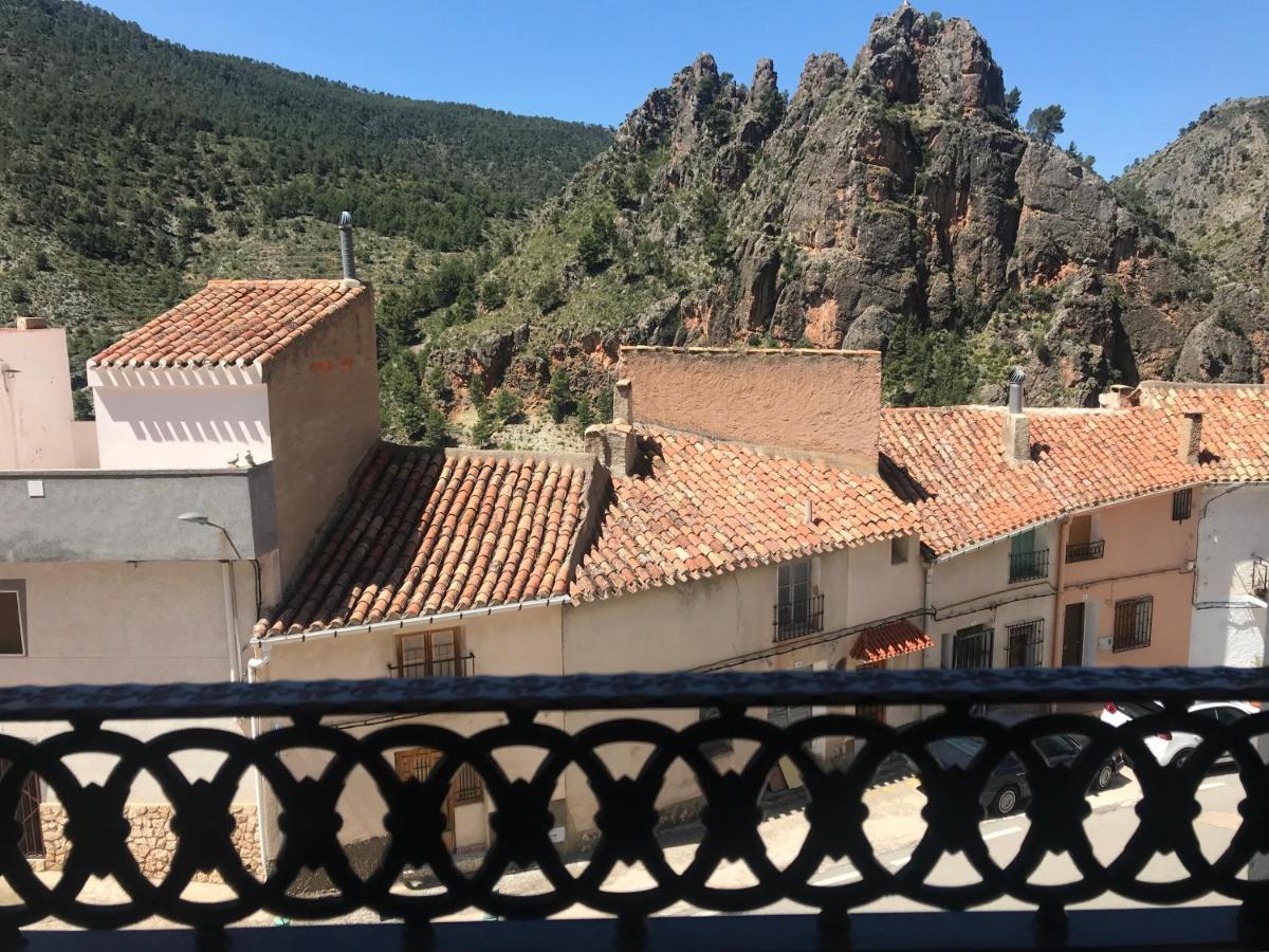 Alojamientos Rurales Entre Rocas 艾纳 外观 照片